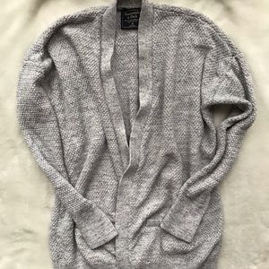 ABERCROMBIE & FITCH GRAY CARDIGAN SZ XS